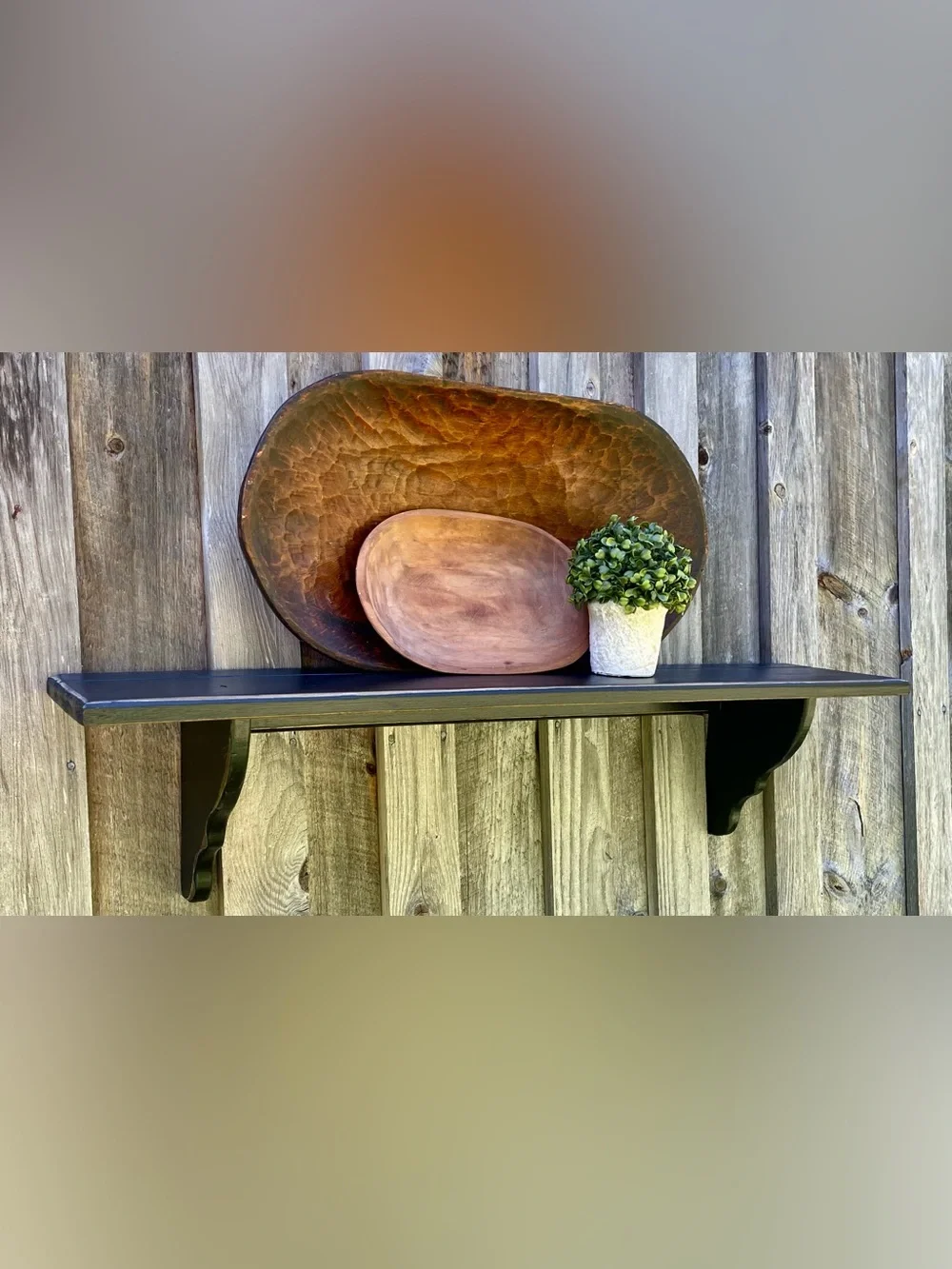 CLASSIC BLACK FARMHOUSE WALL SHELF WITH PLATE TRACK